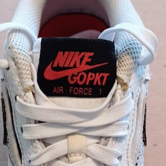 NIKE GoPKT Air Force 1 girl's white sneakers with black logo, size 3.5Y - Picture 6 of 8